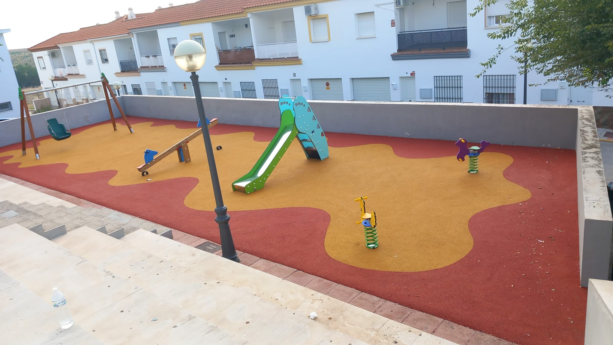 Parque infantil en Villamart&iacute;n